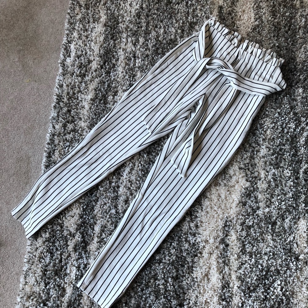 Stretchy Tie Front Pants - Picture 4 of 8